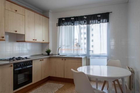 Piso de 80 m<sup style='color: #000;'>2</sup> con 4 habitaciones y 1 baños en Ultramar.