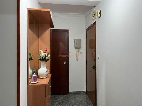 Piso de 125 m<sup style='color: #000;'>2</sup> con 3 habitaciones y 1 baños en Alto del Castaño.